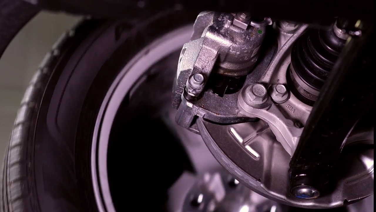 ACDELCO SILVER FRONT BRAKE ROTORS INSTALLED ON MOST TRUCKS & FULL-SIZE SUVS